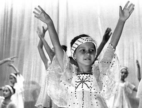 Танец детства. 1980.JPG